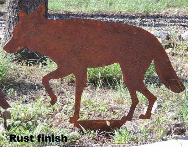 Coyote Wildlife yard art. Rust Coyote metal Lawn Art Wildlife Yard Decor 