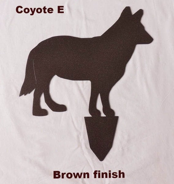 Coyote metal yard art Silhouette Wildlife Garden Decor horseflymetalart.com