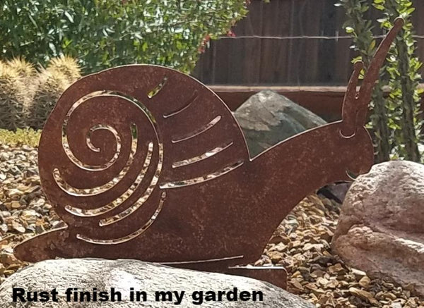Snail metal Yard and Garden Art. Garden Snail metal Lawn art